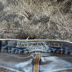 american eagle ripped mom jeans